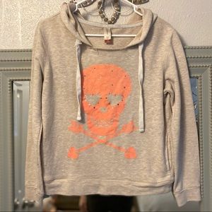 No Boundaries sweatshirt
